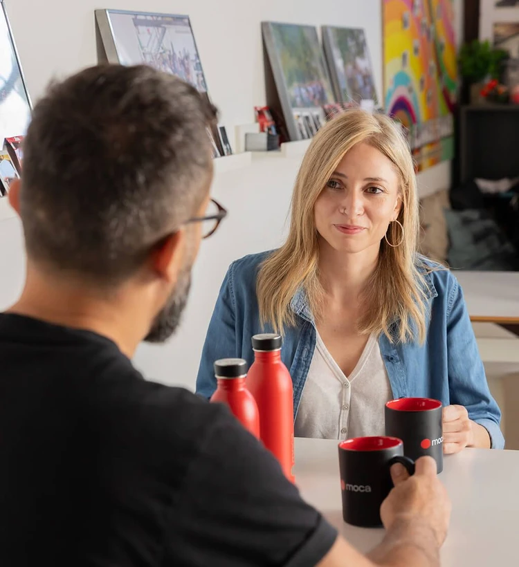 Colleghi in pausa caffè